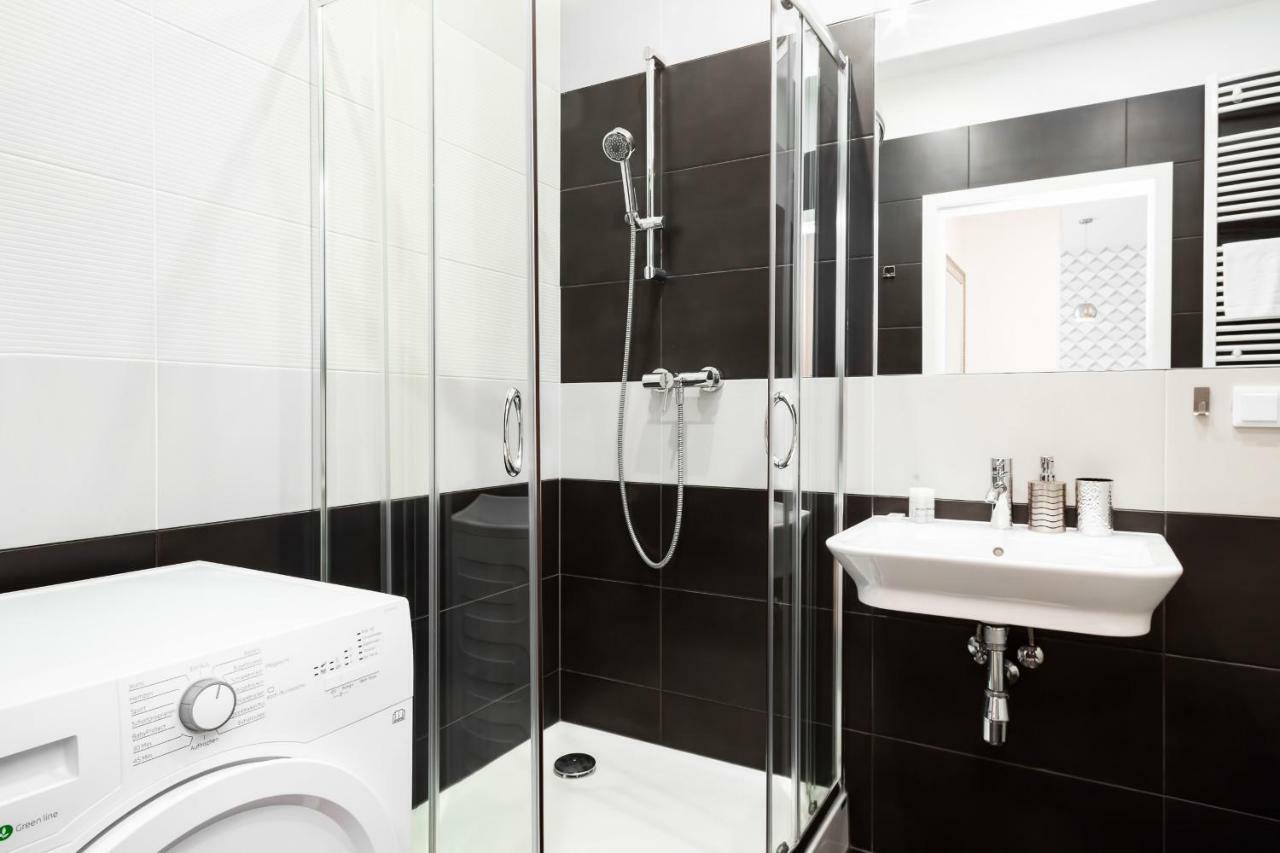 A&D Apartment By Noclegi Renters Варшава Экстерьер фото